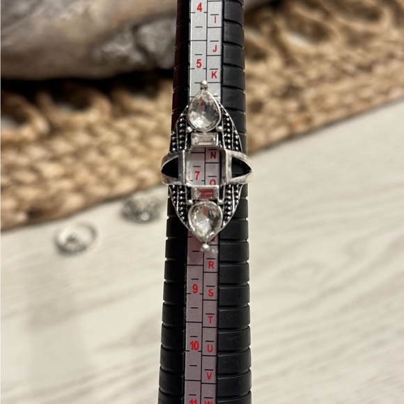 FREE PEOPLE RING SET - Picture 9 of 13